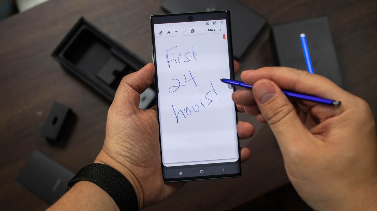 Samsung Galaxy Note 10 Plus Hadir dengan Stylus S Pen Bluetooth yang Lebih Canggih.